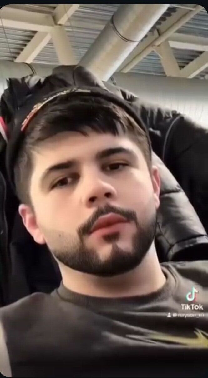  49944286  Jasur, 23 ,    Nepasice