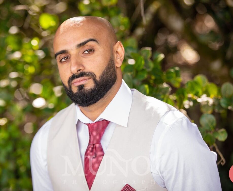  49357426  Waly, 37 ,    