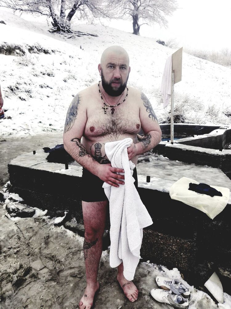  ,   Ruslan, 41 ,   ,   