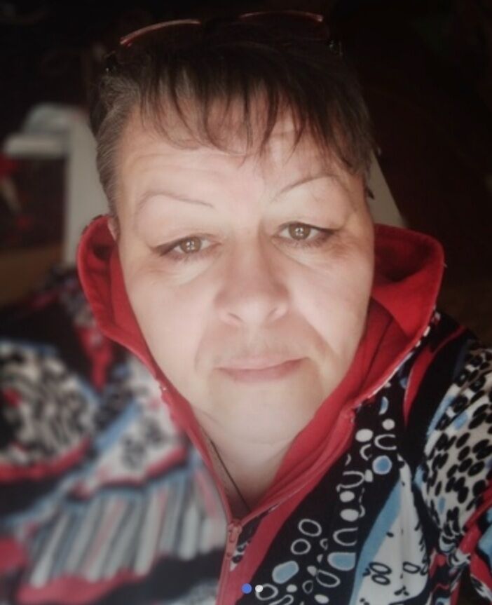  48513806  Marina, 51 ,    