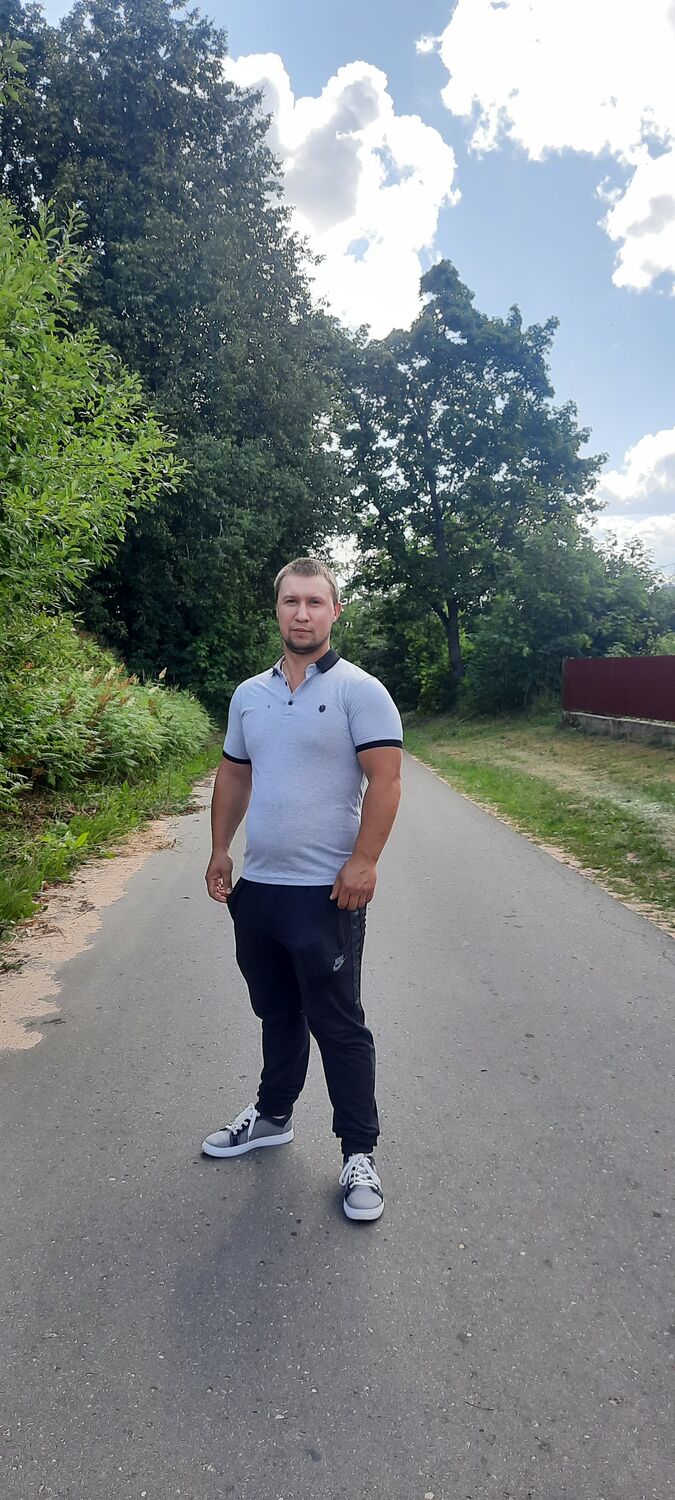  ,   Ilya, 31 ,   ,   , c , 