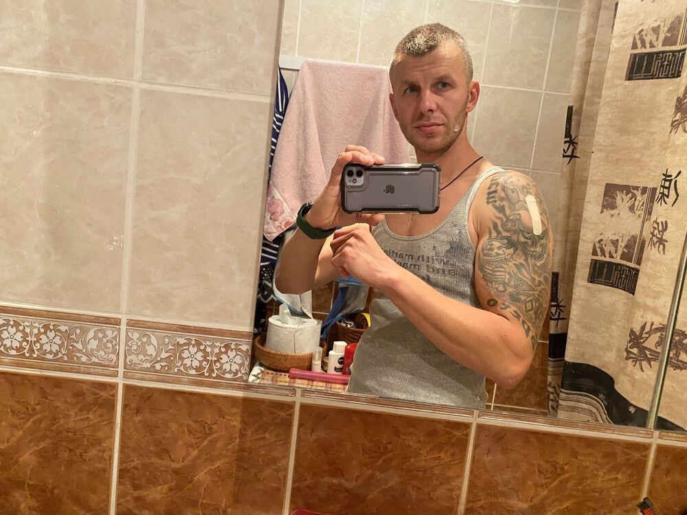  42358266  Sergej, 41 ,    