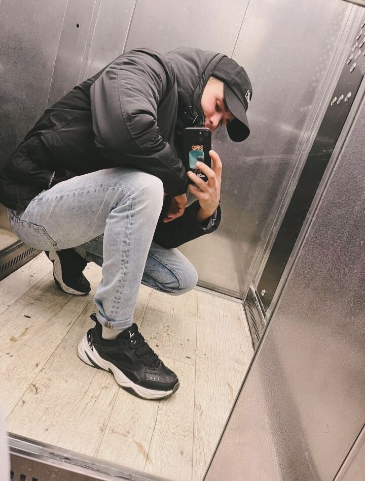  32942656  , 23 ,    