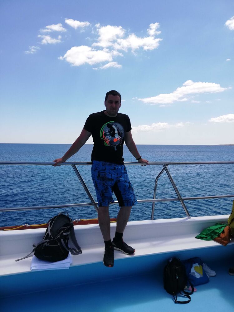  28416726  Vasily, 31 ,    