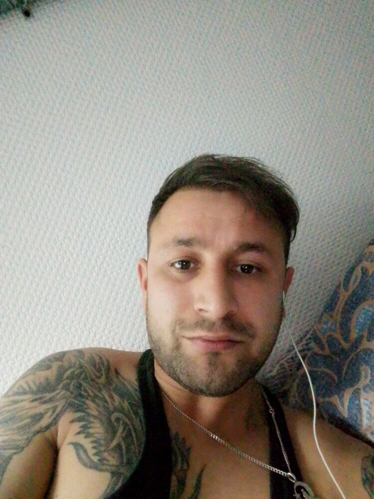  51943726  , 35 ,    