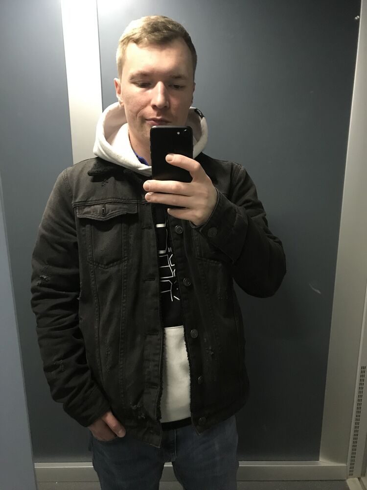  48328636  , 24 ,    