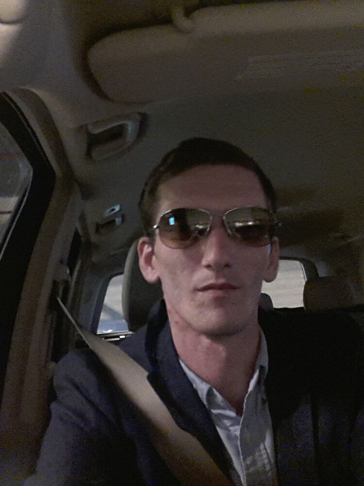  ,   Eddie, 39 ,   ,   , c 
