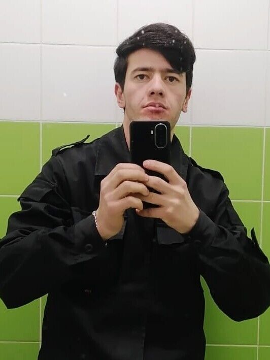  49585916  , 21 ,    