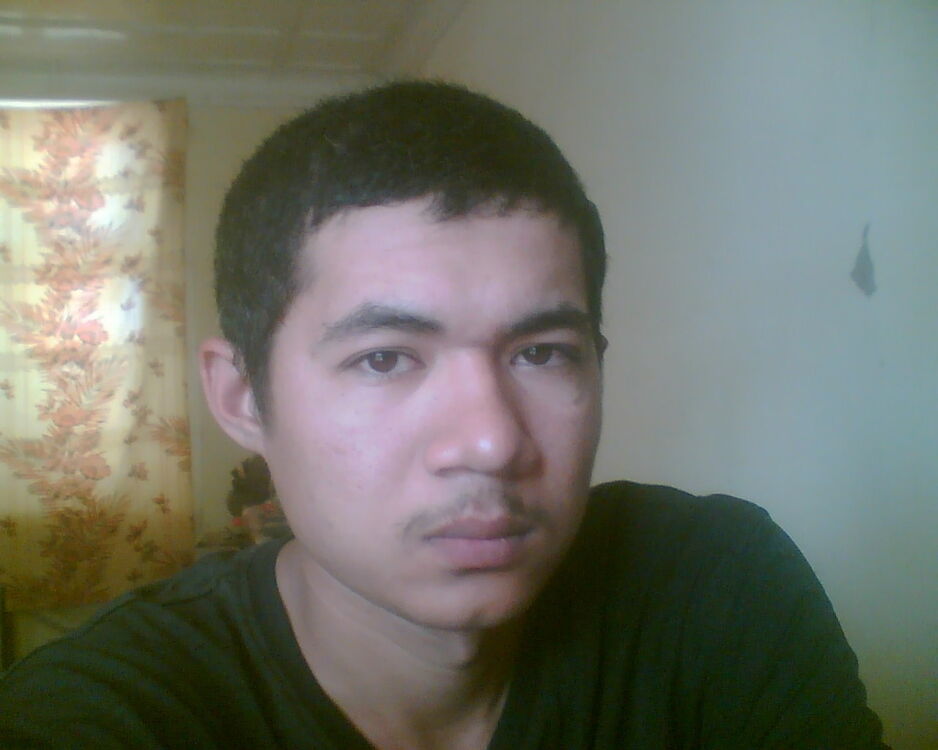  8456426  Maxim, 31 ,    