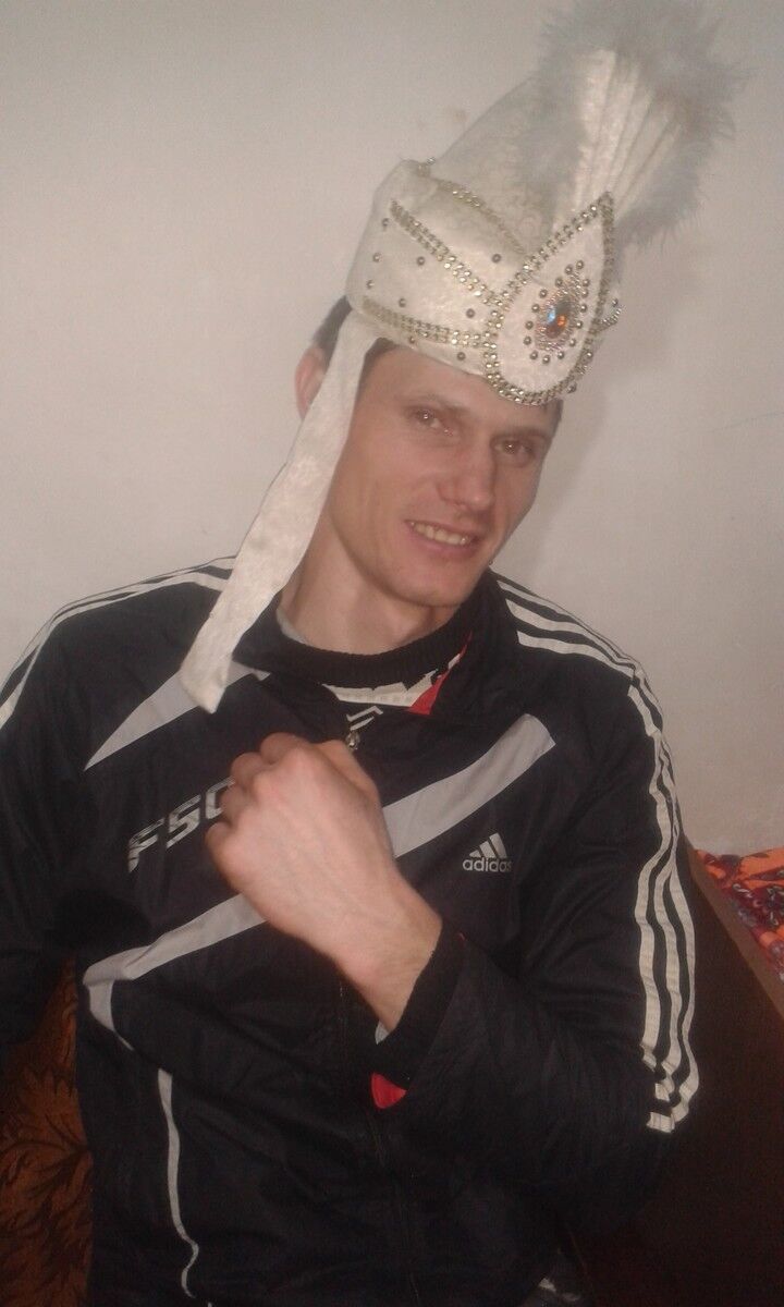  ,   Denis, 33 ,   ,   , c 