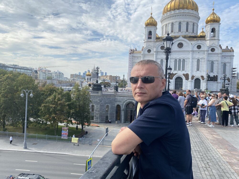  48886636  Sergej, 48 ,    