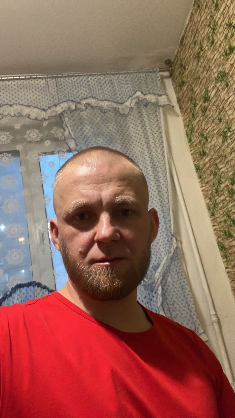  46884246  , 37 ,    