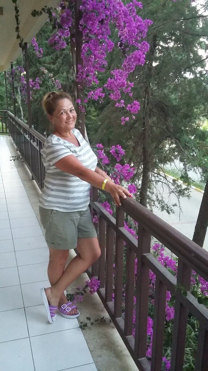  18927696  Sabina, 59 ,    