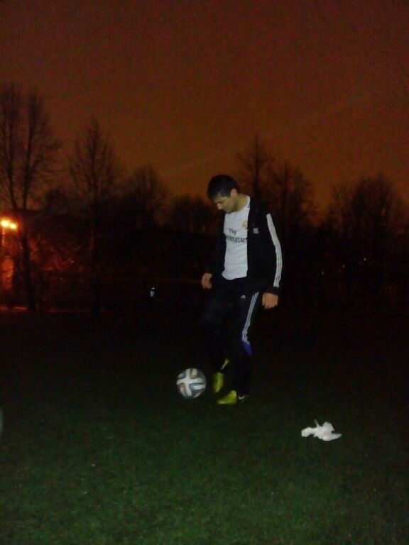  19527346  FUTBOOL, 34 ,    