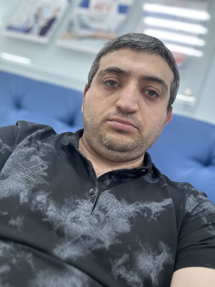  46839056  , 35 ,    