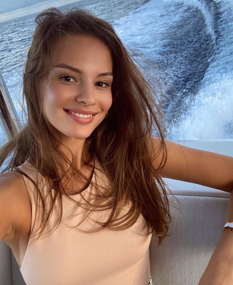  -,   Evelyn, 32 ,   ,   