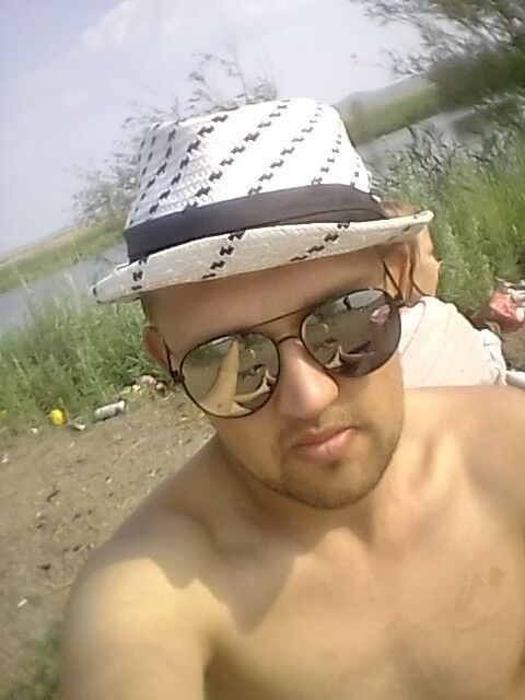  18235586  , 34 ,    