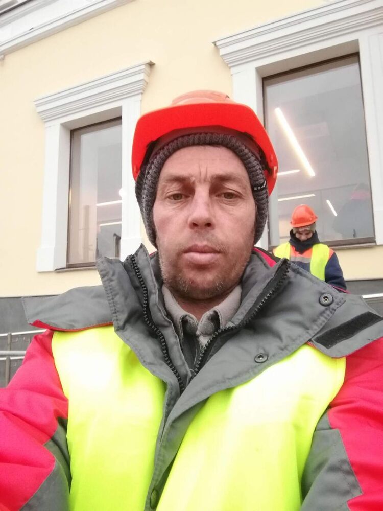  32714476  , 40 ,    