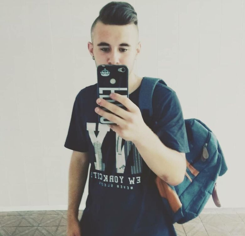  23528646  , 26 ,    