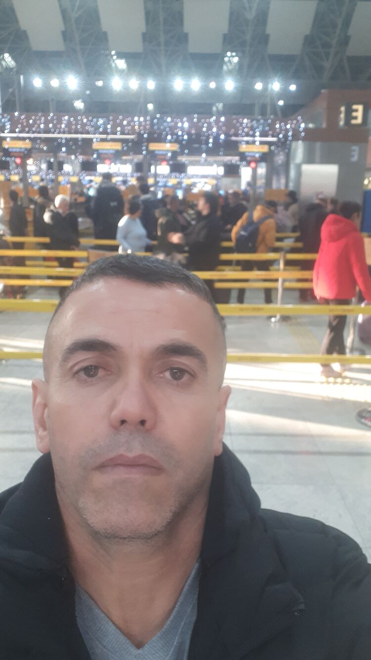  40214936  Muallim, 44 ,    Adiyaman