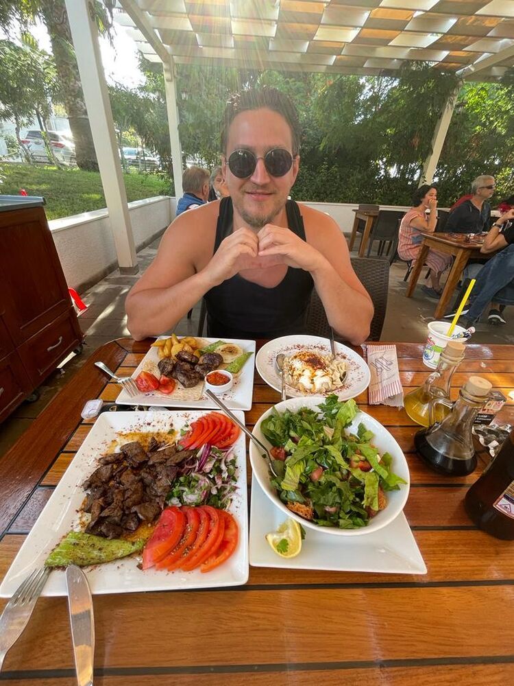 ���� 28736976 ������� Unhappy, 40 ���, ���� ���������� � �����