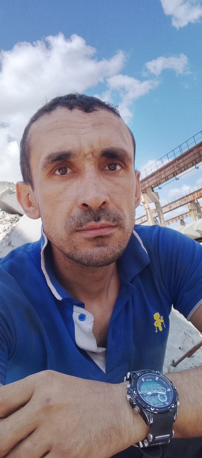  52745976  Rustam, 37 ,    