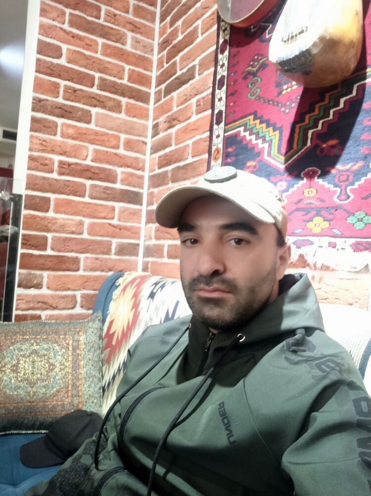  38840766  , 37 ,    