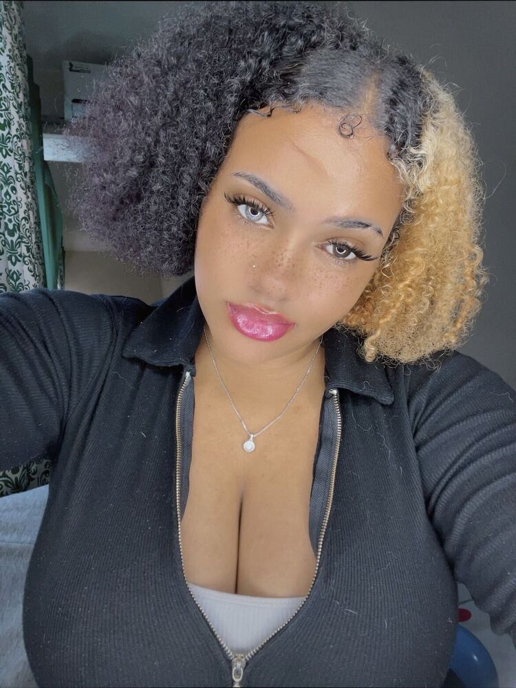  ,   Natasha, 26 ,   ,   