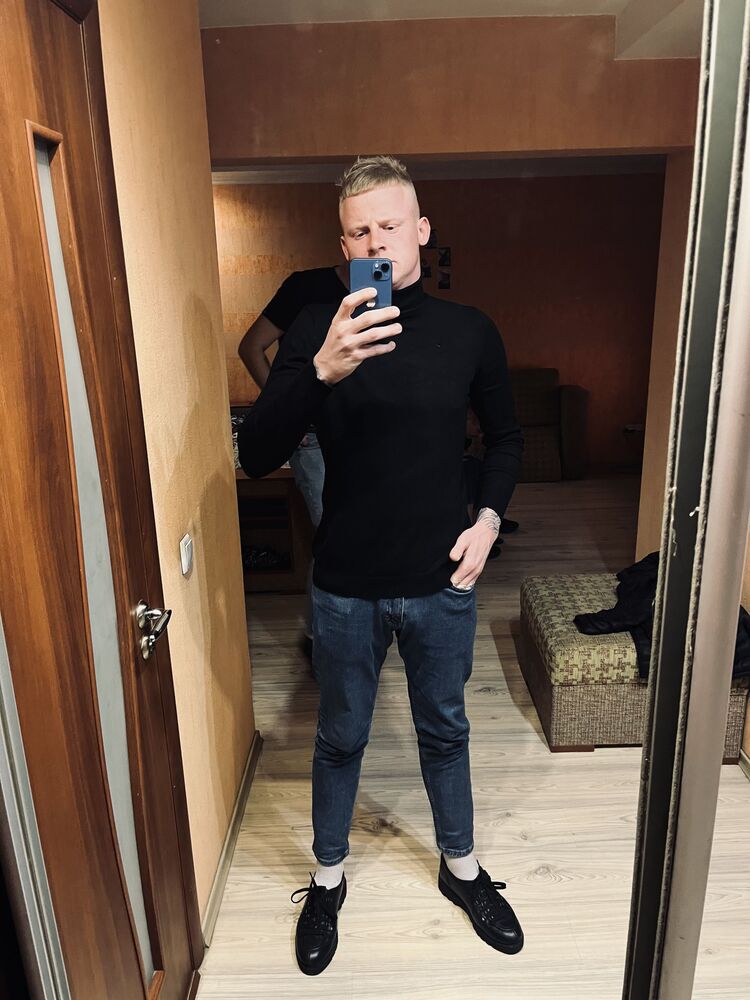  ,   Denis, 31 ,   ,   , c 