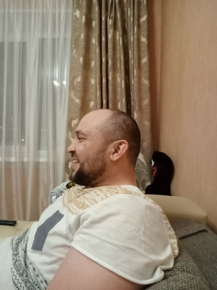  32791516  , 37 ,    