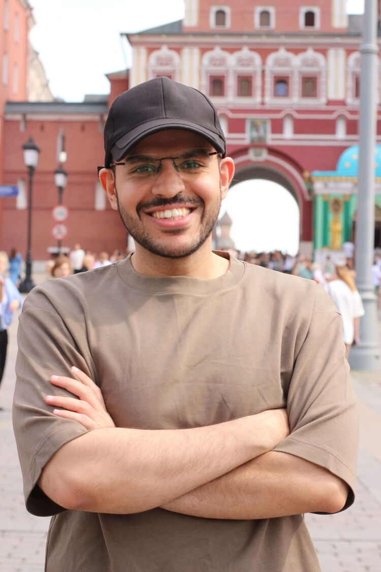  52733616  Abdulrahman, 33 ,    
