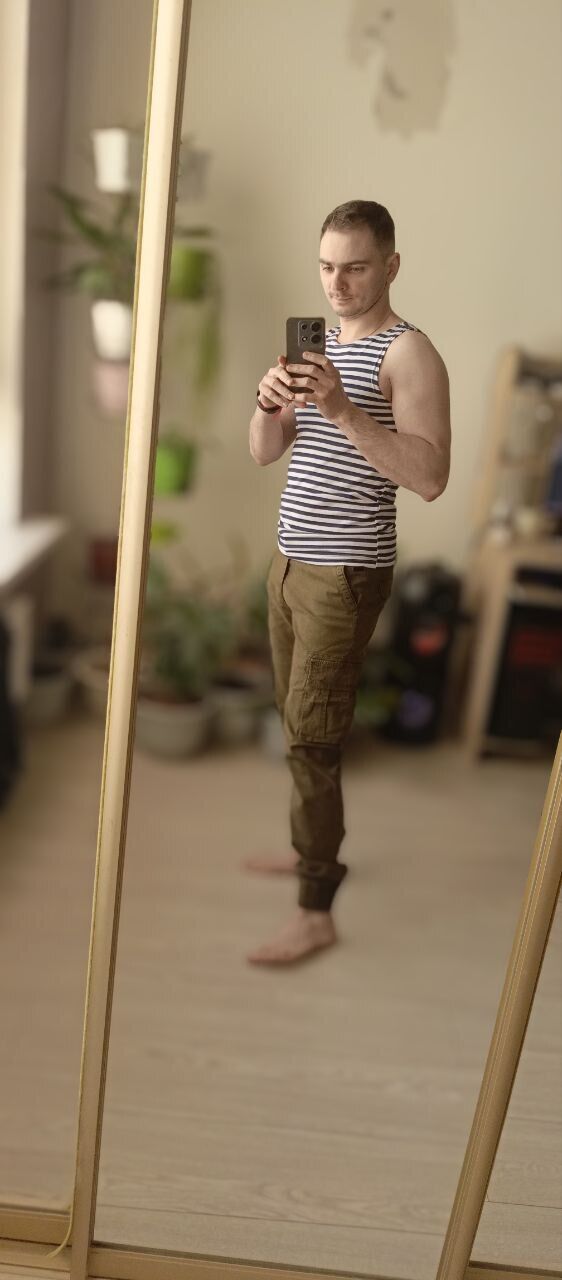  44347606  Vladimir, 35 ,    