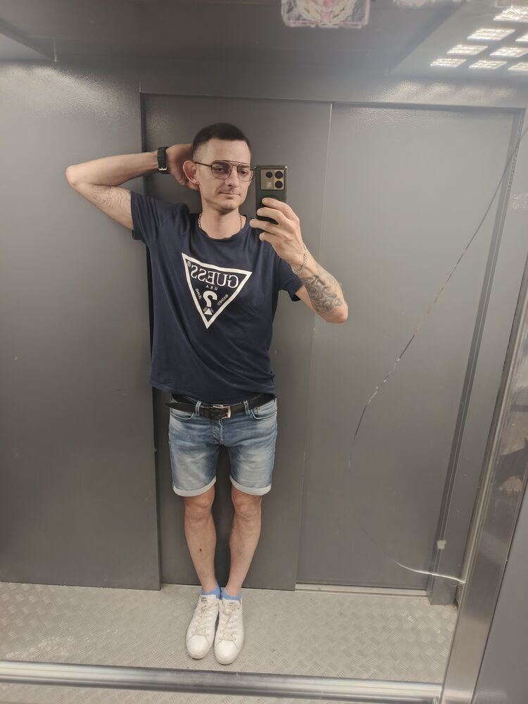 52365696  , 41 ,    