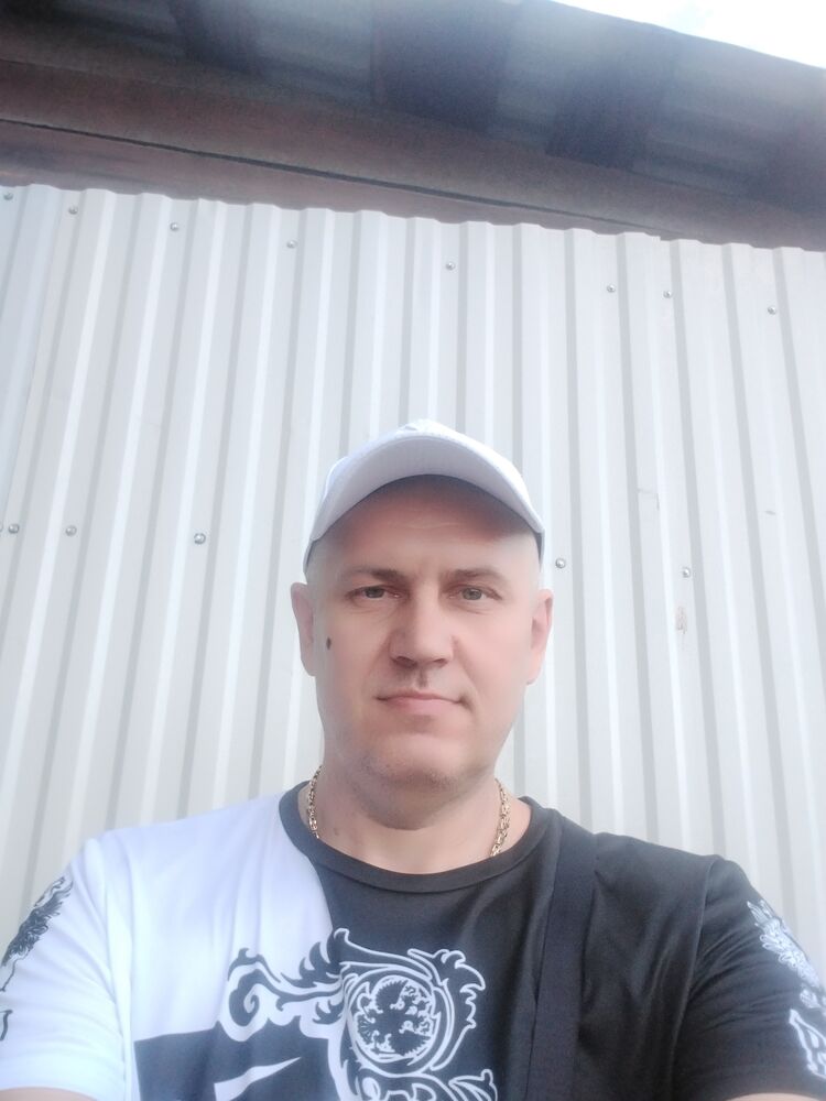  44031846  , 49 ,    