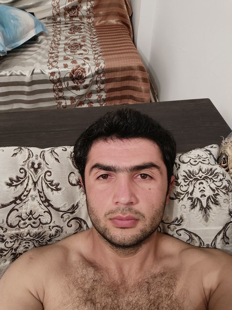  46458366  Karadag, 27 ,    