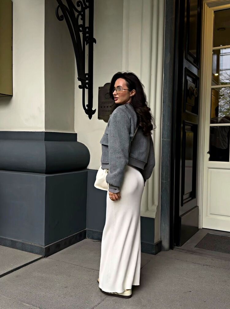  54346076  , 29 ,    -