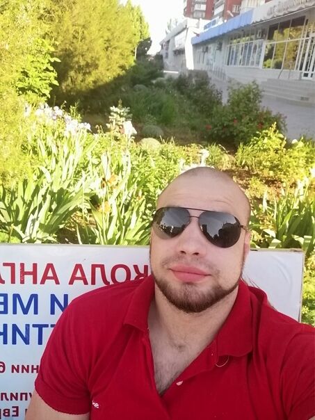  40144656  , 32 ,    