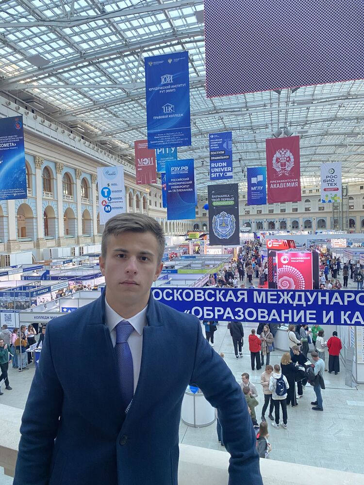  ,   , 19 ,     , c 