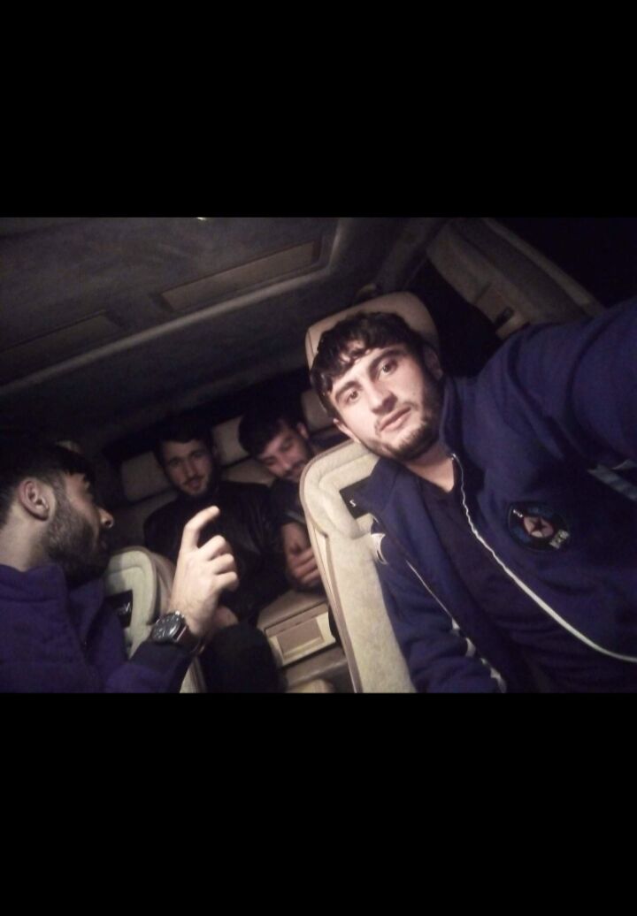  27390106  Hovo, 28 ,    