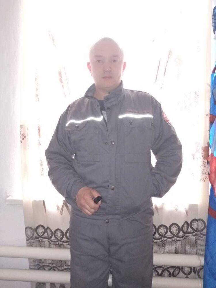  32833886  , 41 ,    --