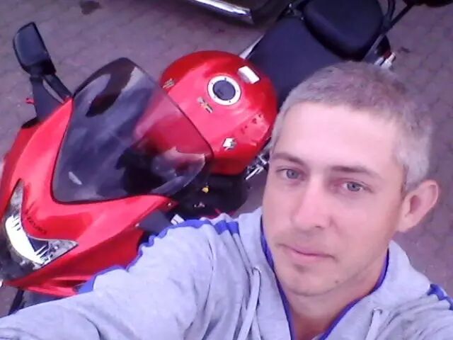  46277876  , 37 ,    