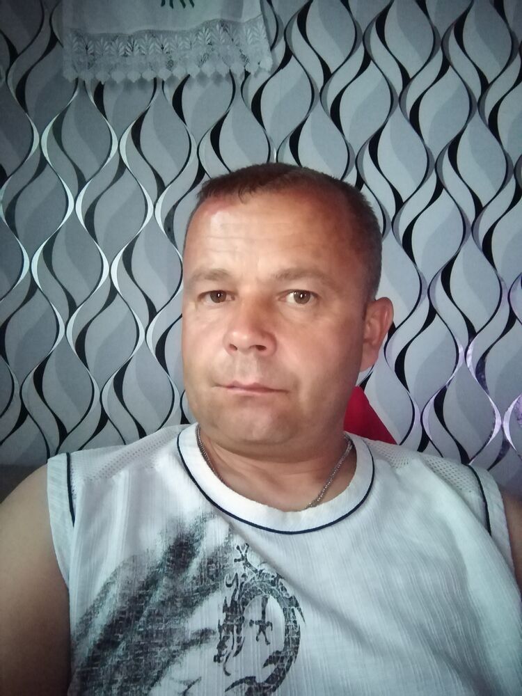  26976296  Leonid, 47 ,    