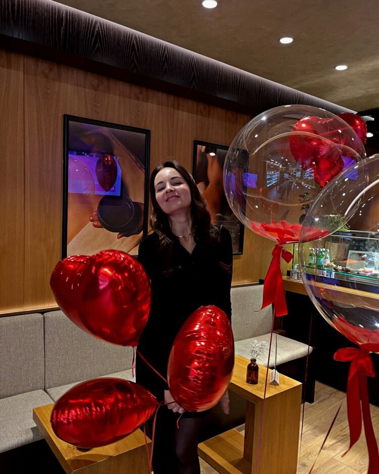  53611026  , 35 ,    -