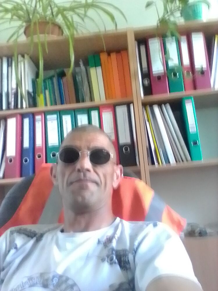  23157136  , 49 ,    
