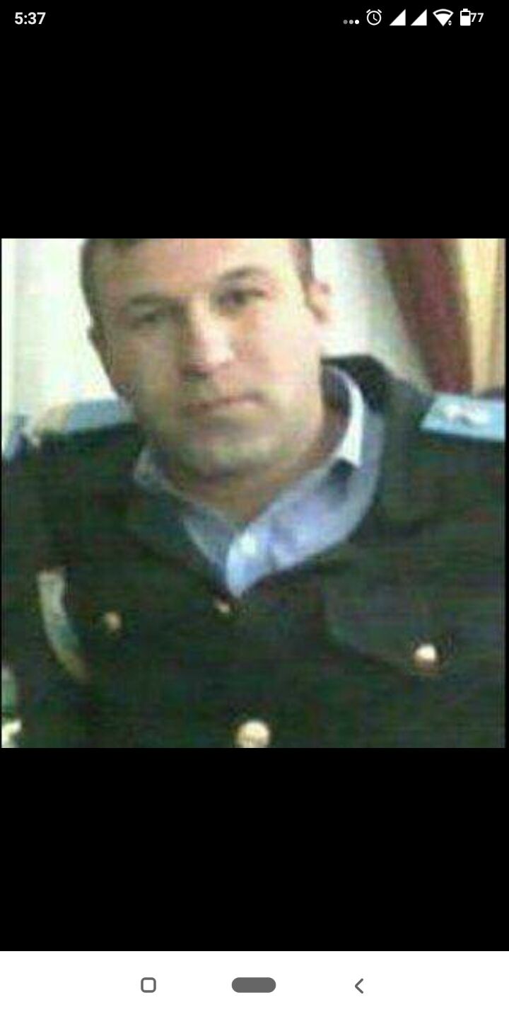  31281146  Emin, 48 ,    