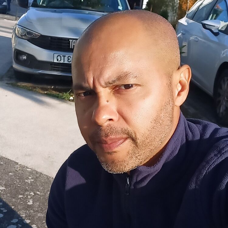  43553036  Ronald, 49 ,    Cascais