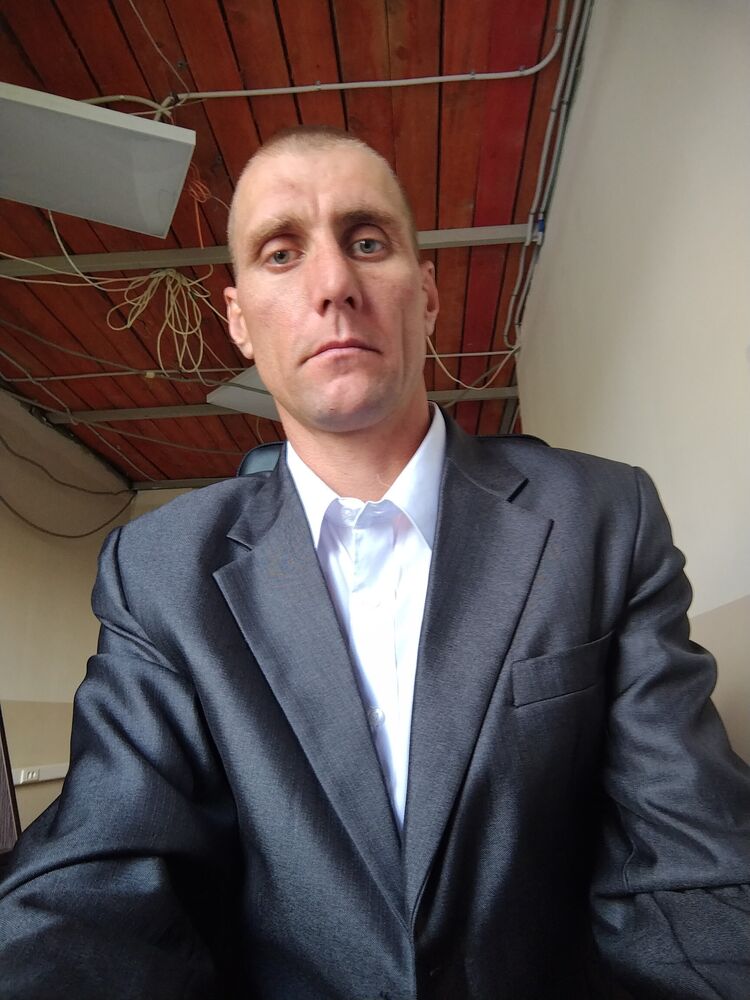  35276716  Konstantin, 38 ,    