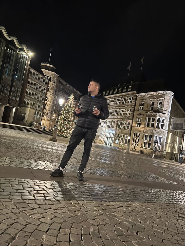  ,   Oleg, 38 ,   ,   