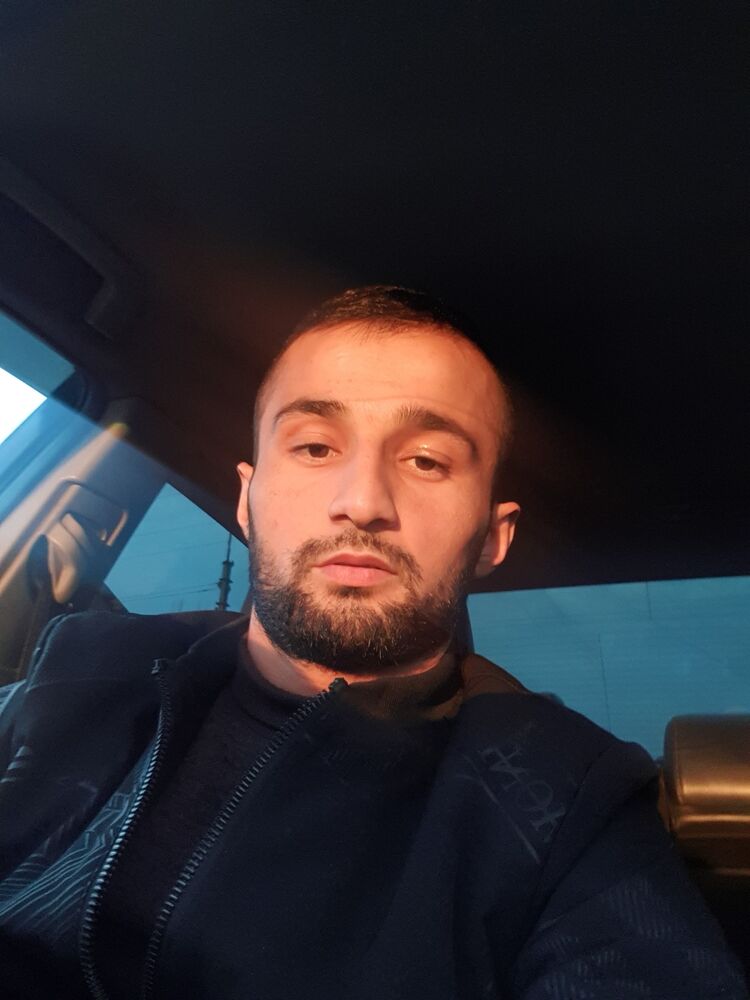  29430396  Rustam, 33 ,    