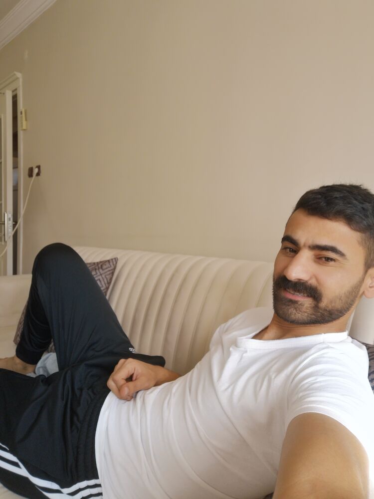  deleted,   Mehmet, 33 ,   ,   